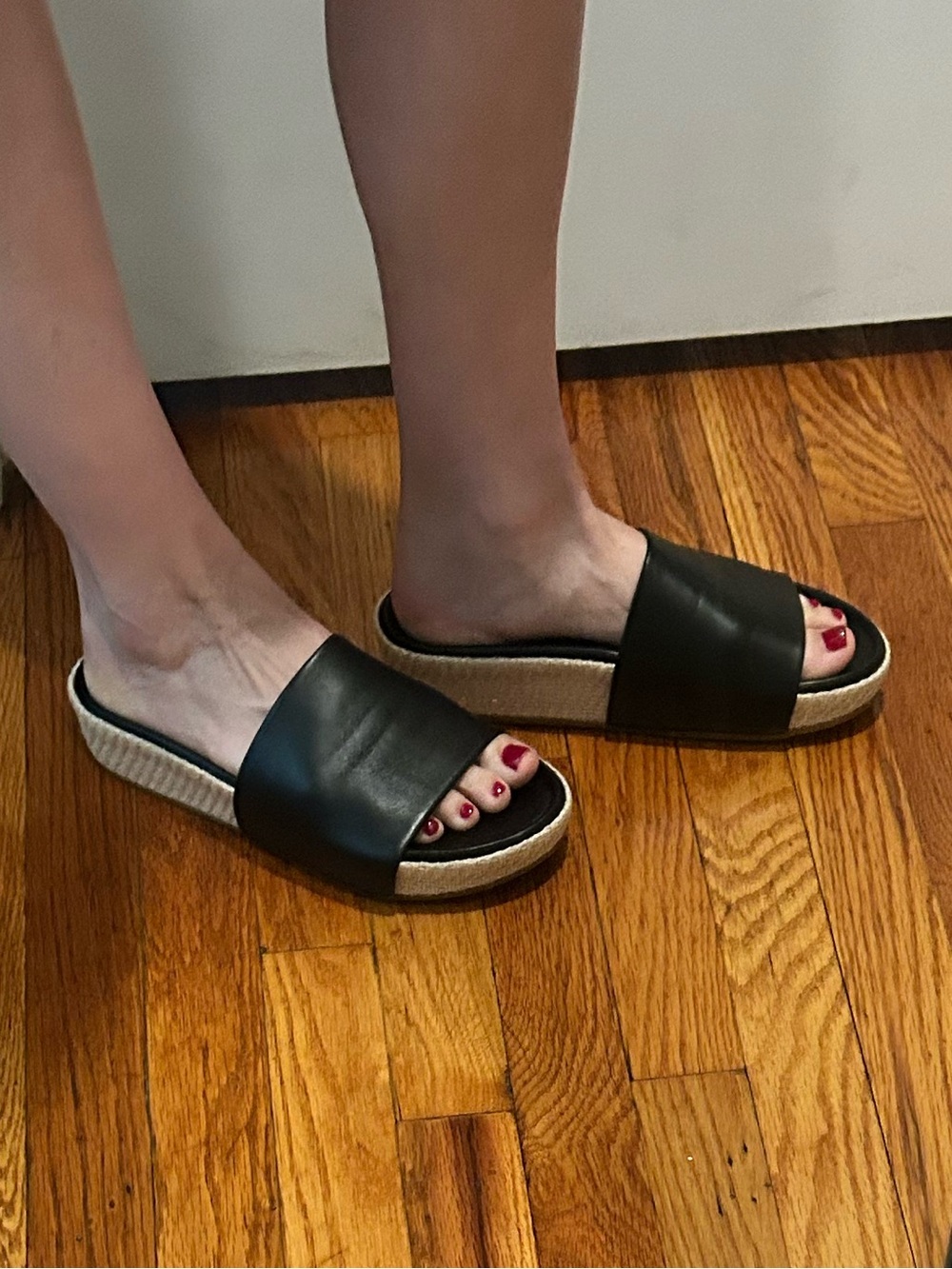 Like New Beek Pelican Jute Black Leather Platform Slide Sandals - Picture 16 of 16